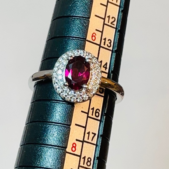 New Sterling Garnet Ring - Picture 5 of 5